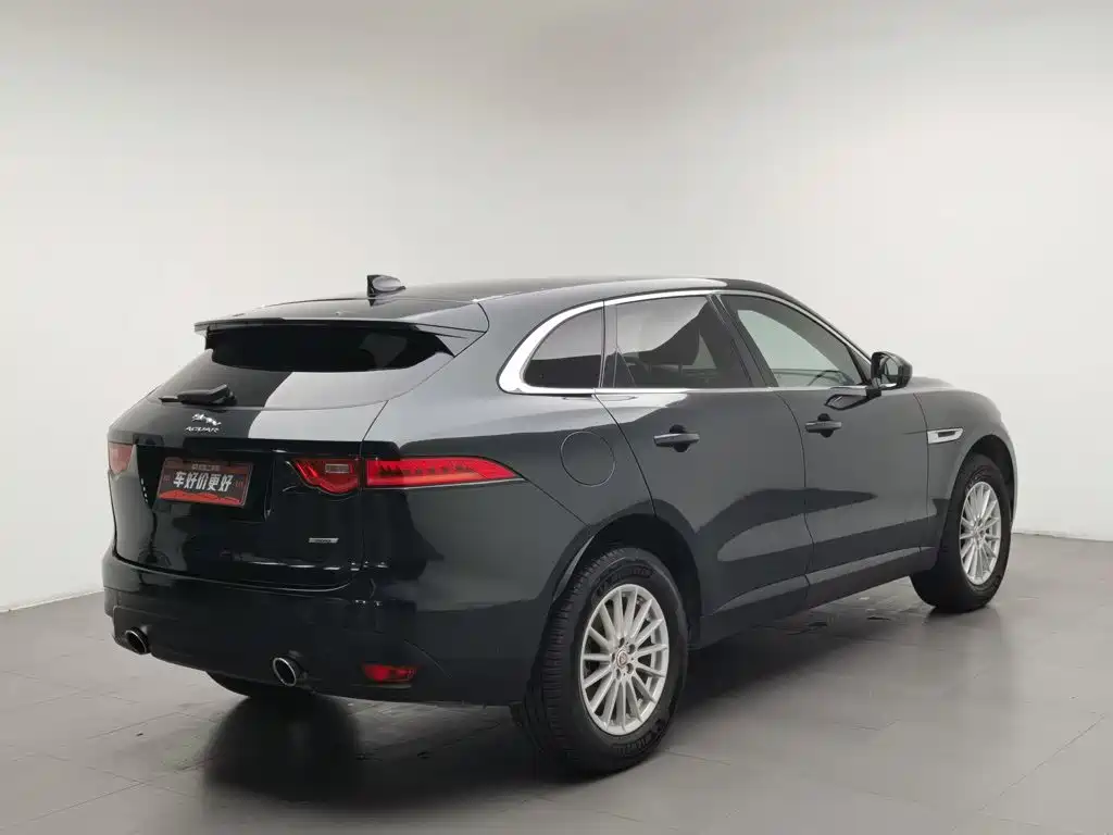 Jaguar F-PACE 2018 — фото 2