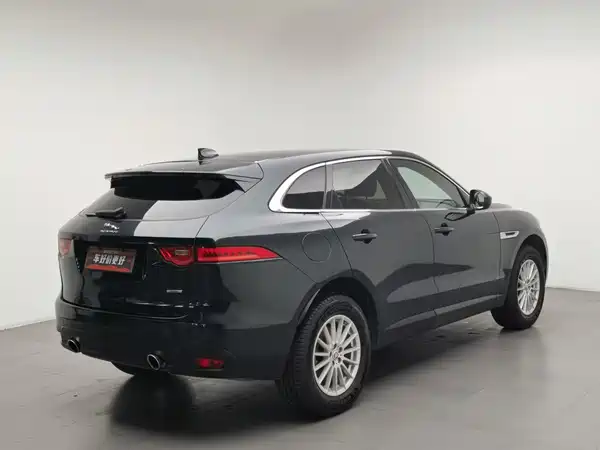 Jaguar F-PACE 2018