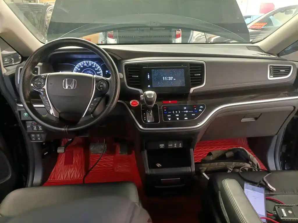 Honda Odyssey 2019 — фото 10
