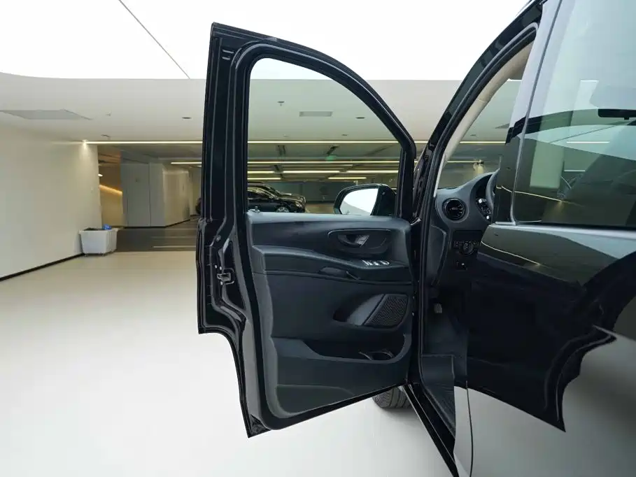 Mercedes-Benz Vito 2022 — фото 15
