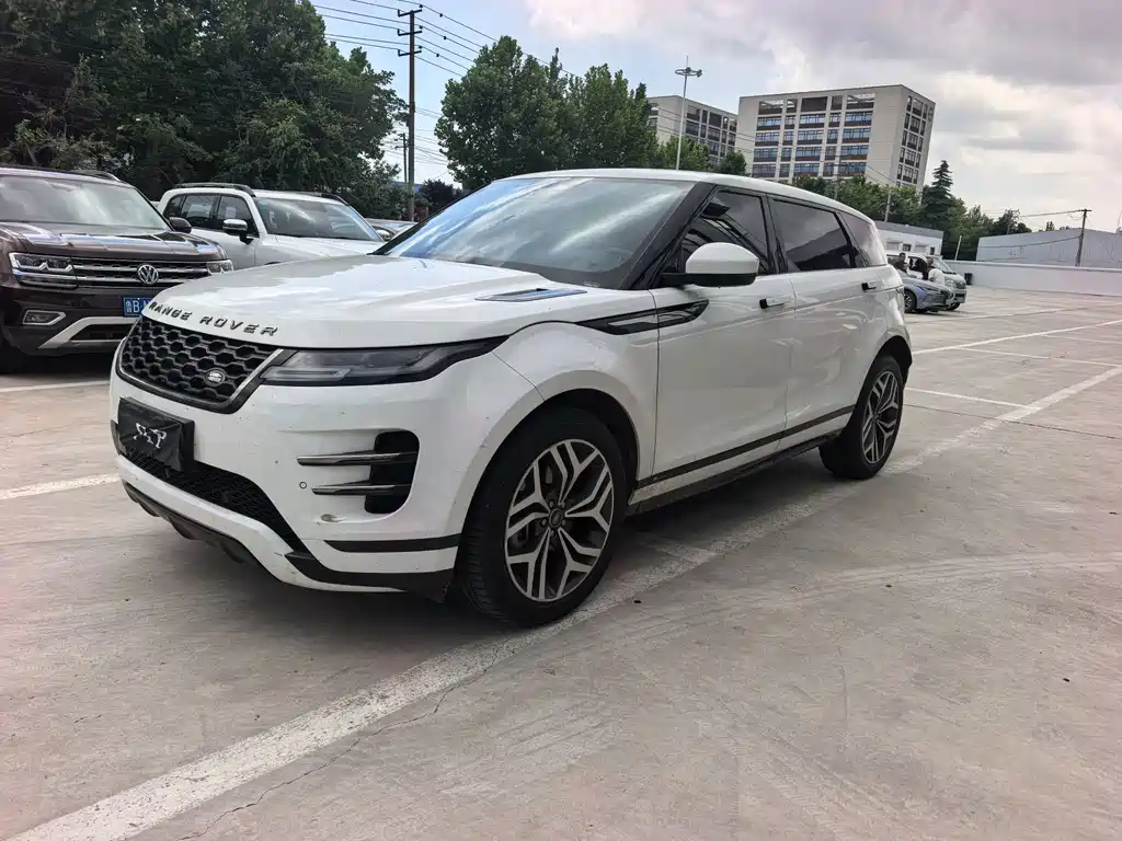 Land Rover Range Rover Evoque 2022 — фото 1