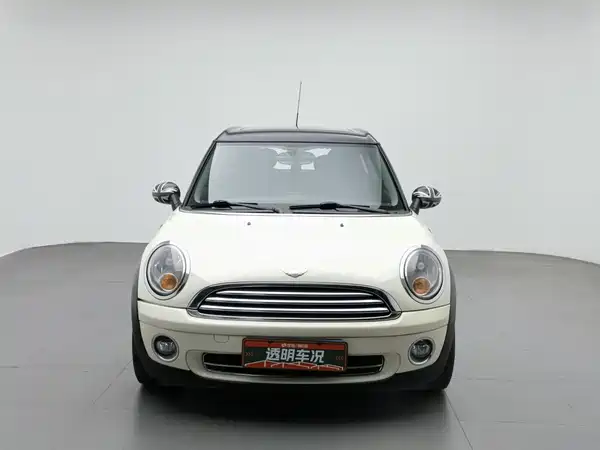 MINI Clubman 2010