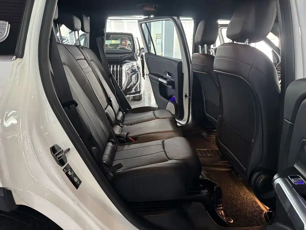 Mercedes-Benz GLB 2021 — фото 16