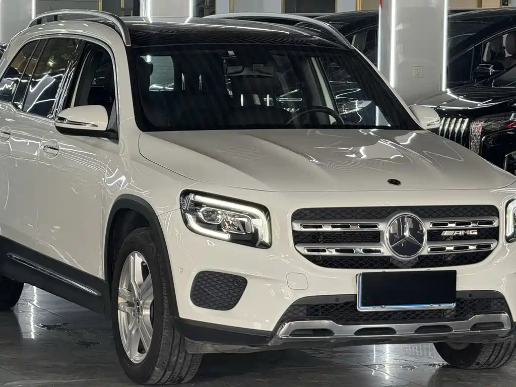 Mercedes-Benz GLB 2021