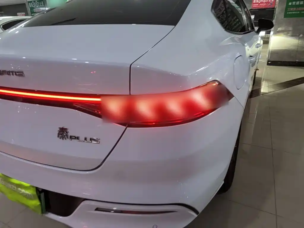 BYD Qin PLUS 2023 — фото 8