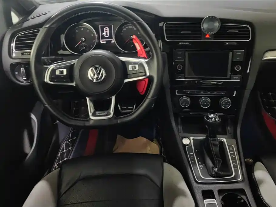Volkswagen Golf 2018 — фото 13