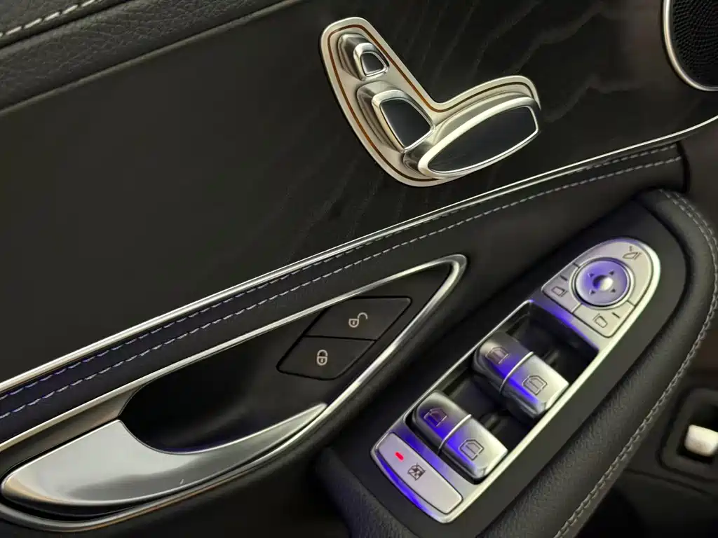 Mercedes-Benz C-Class 2020 — фото 12