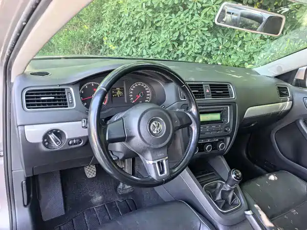 Volkswagen Sagitar 2014