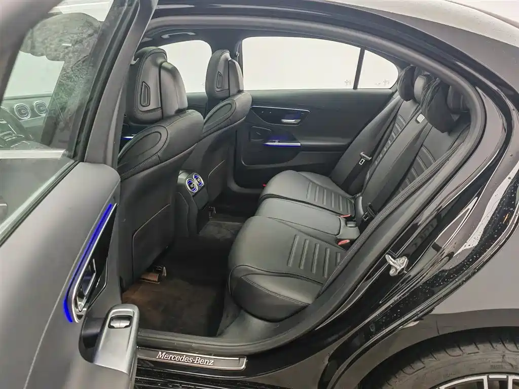 Mercedes-Benz C-Class 2022 — фото 15