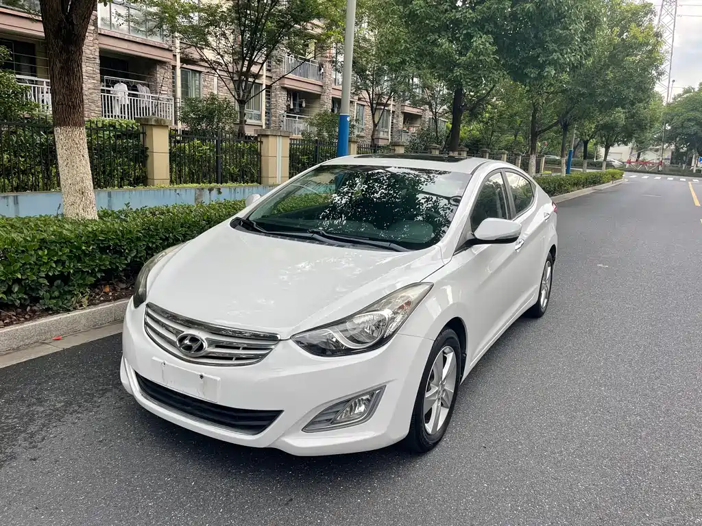 Hyundai Elantra Langdong 2014