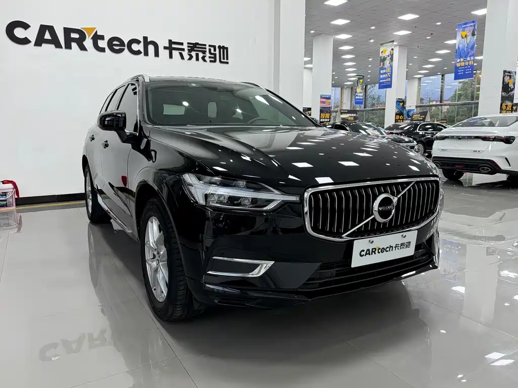 Volvo XC60 2021 — фото 3