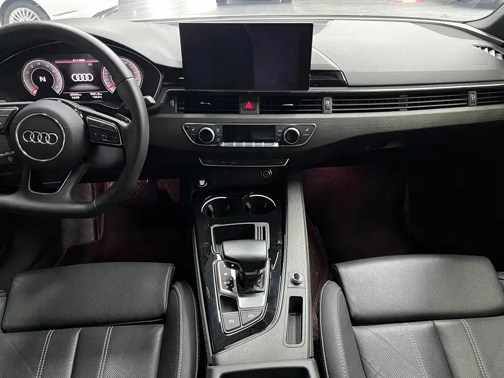 Audi A4L 2020