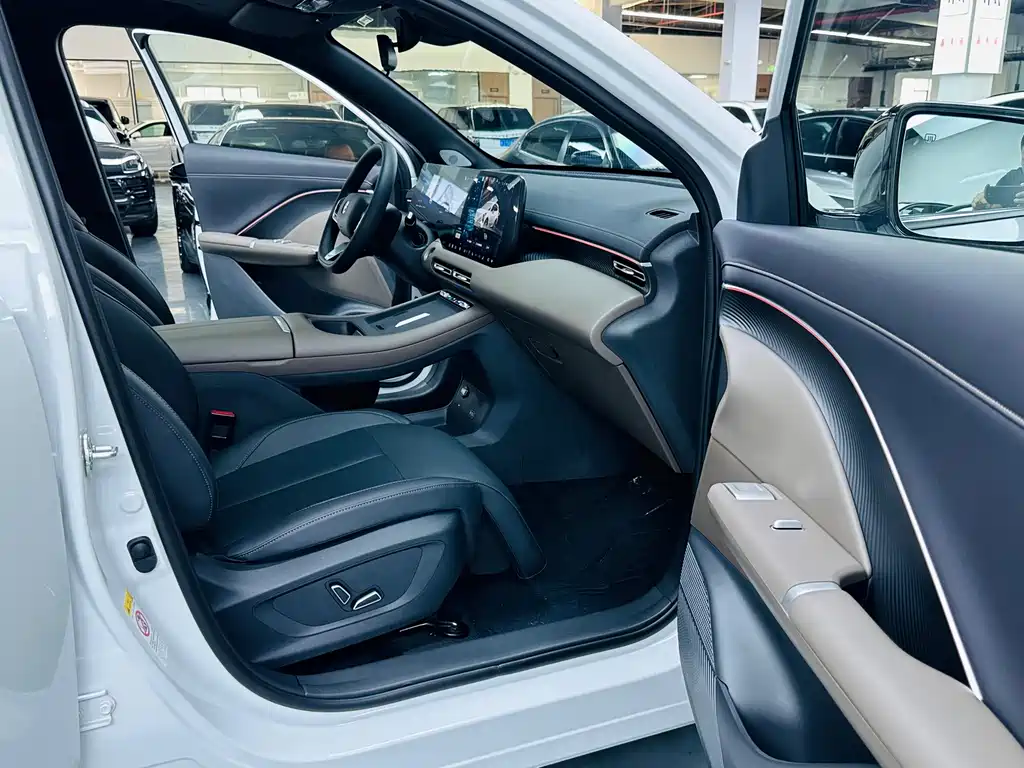 Changan CS55 PLUS PHEV 2026 — фото 8