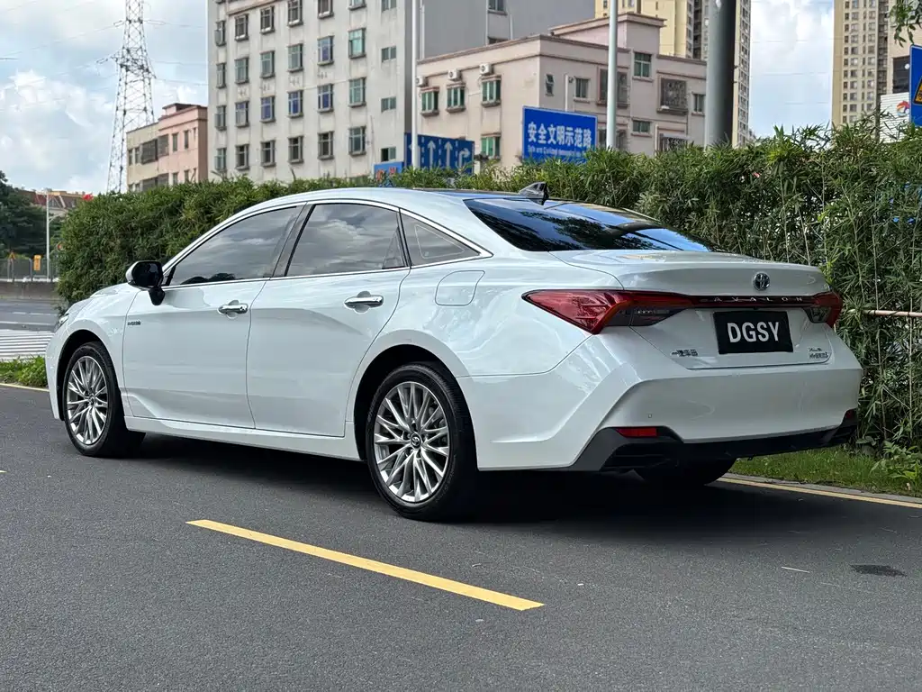 Toyota Avalon 2023 — фото 20