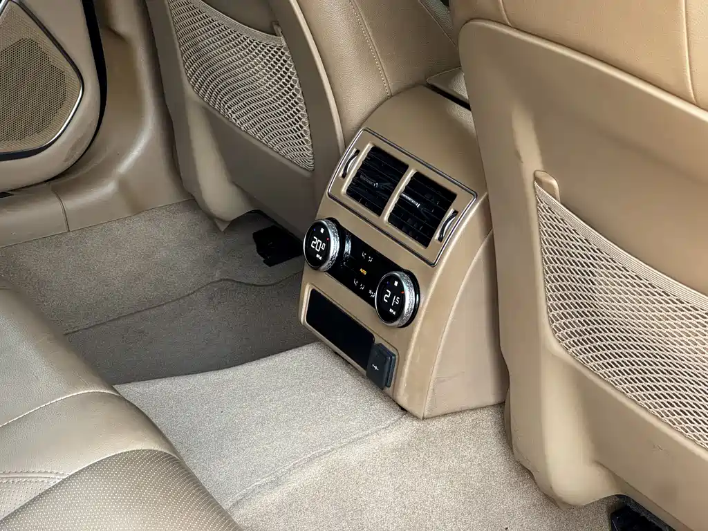 Jaguar XFL 2022 — фото 18