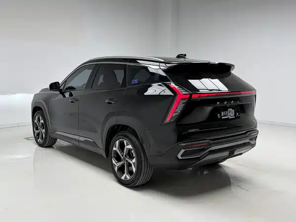 Geely Boyue L 2025