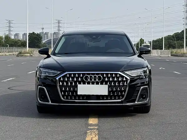 Audi A8 2024