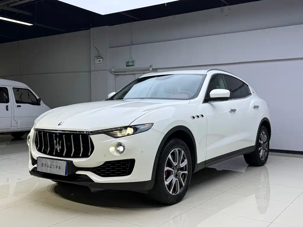 Maserati Levante 2017 — фото 1