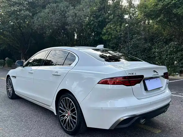Jaguar XEL 2020