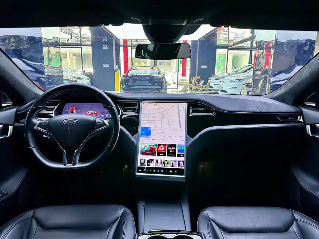 Tesla Model S 2016 — фото 14