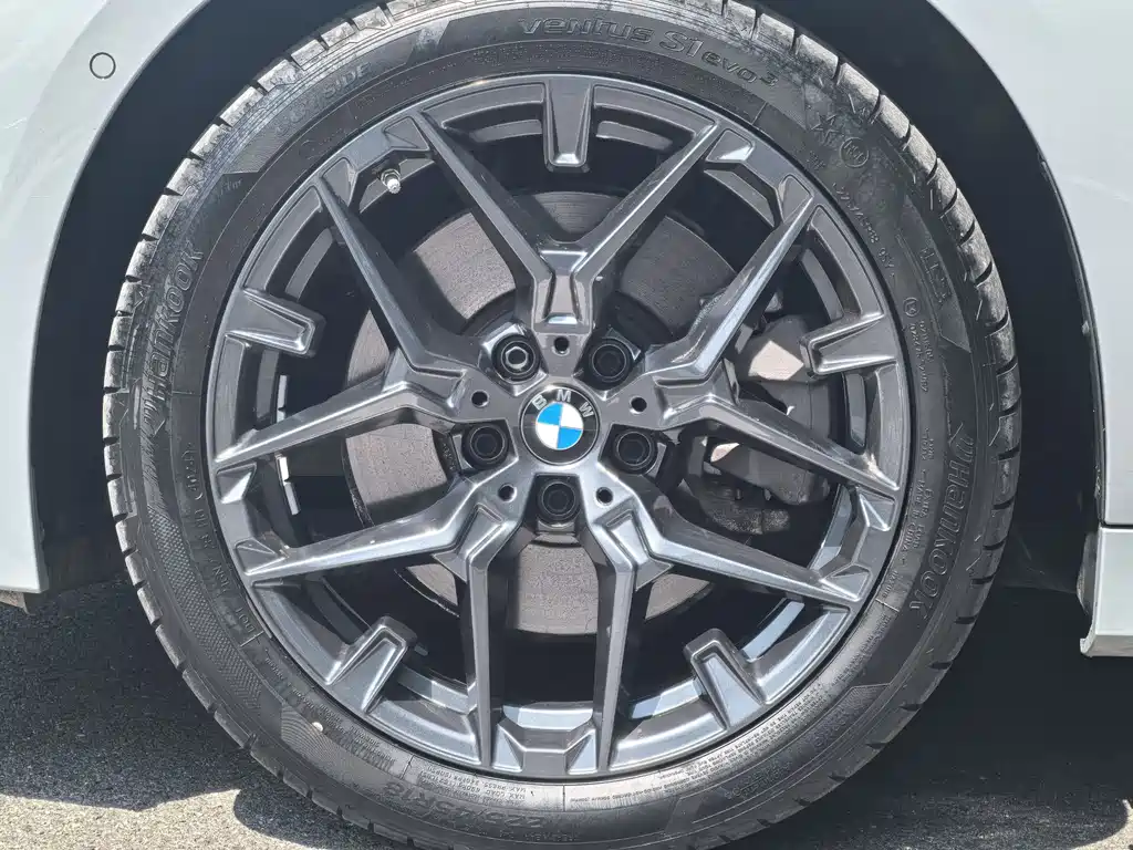 BMW 3 Series 2025