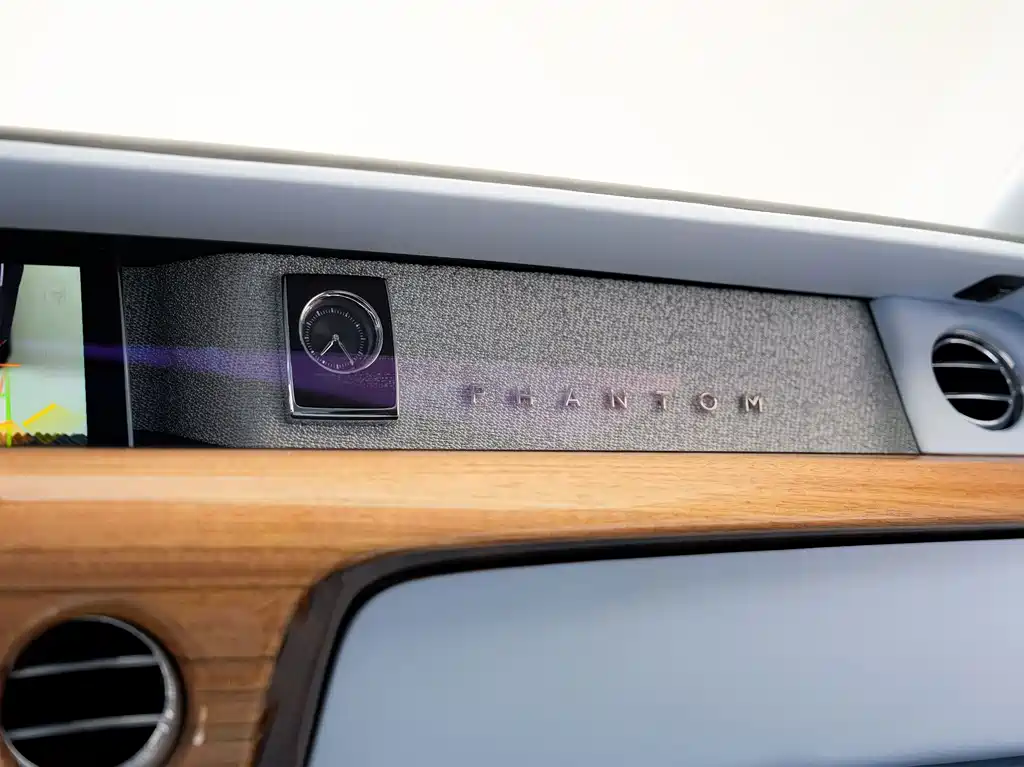 Rolls-Royce Phantom 2020 — фото 20
