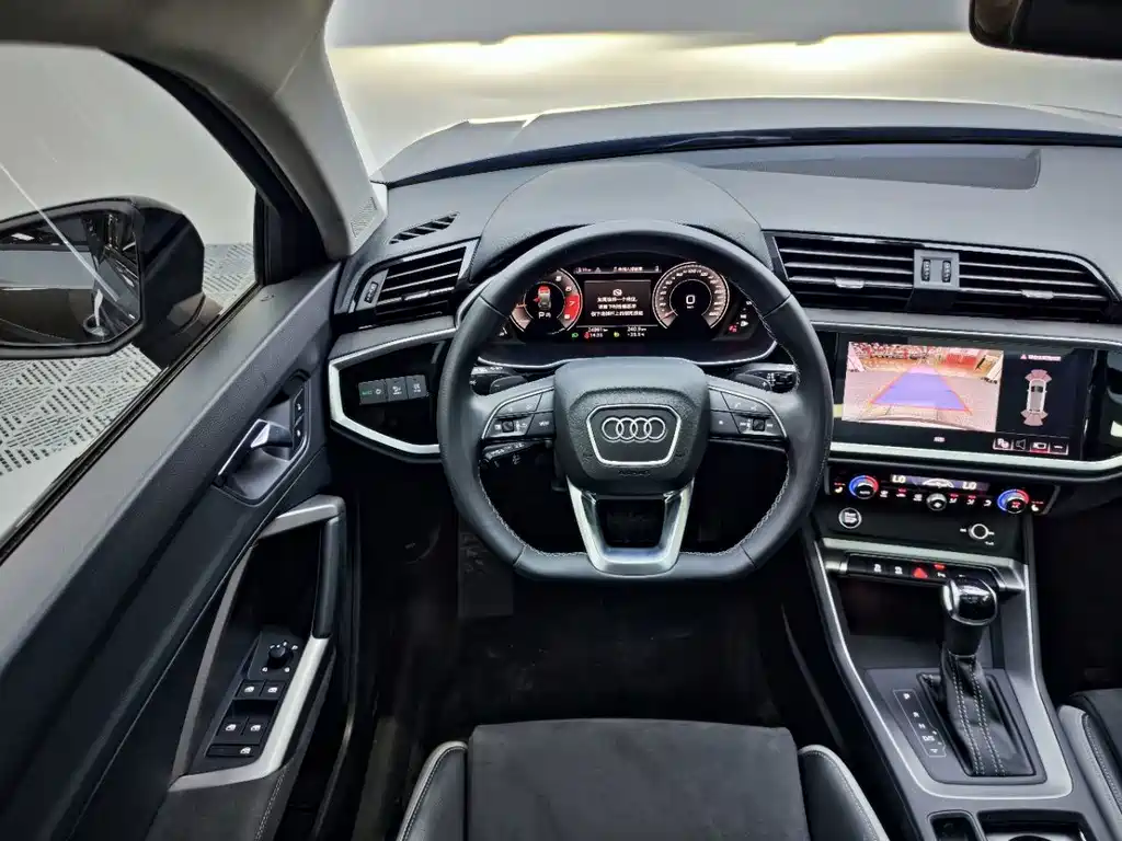 Audi Q3 2022 — фото 10