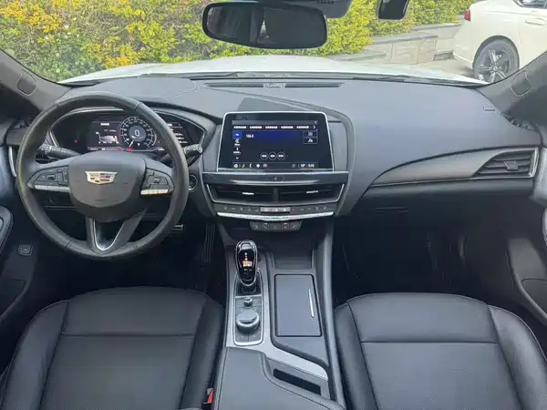 Cadillac CT5 2023