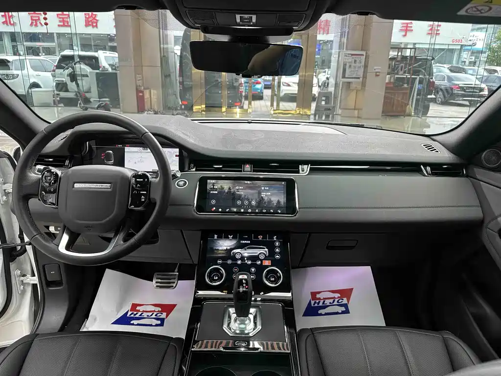 Land Rover Range Rover Evoque 2021 — фото 9