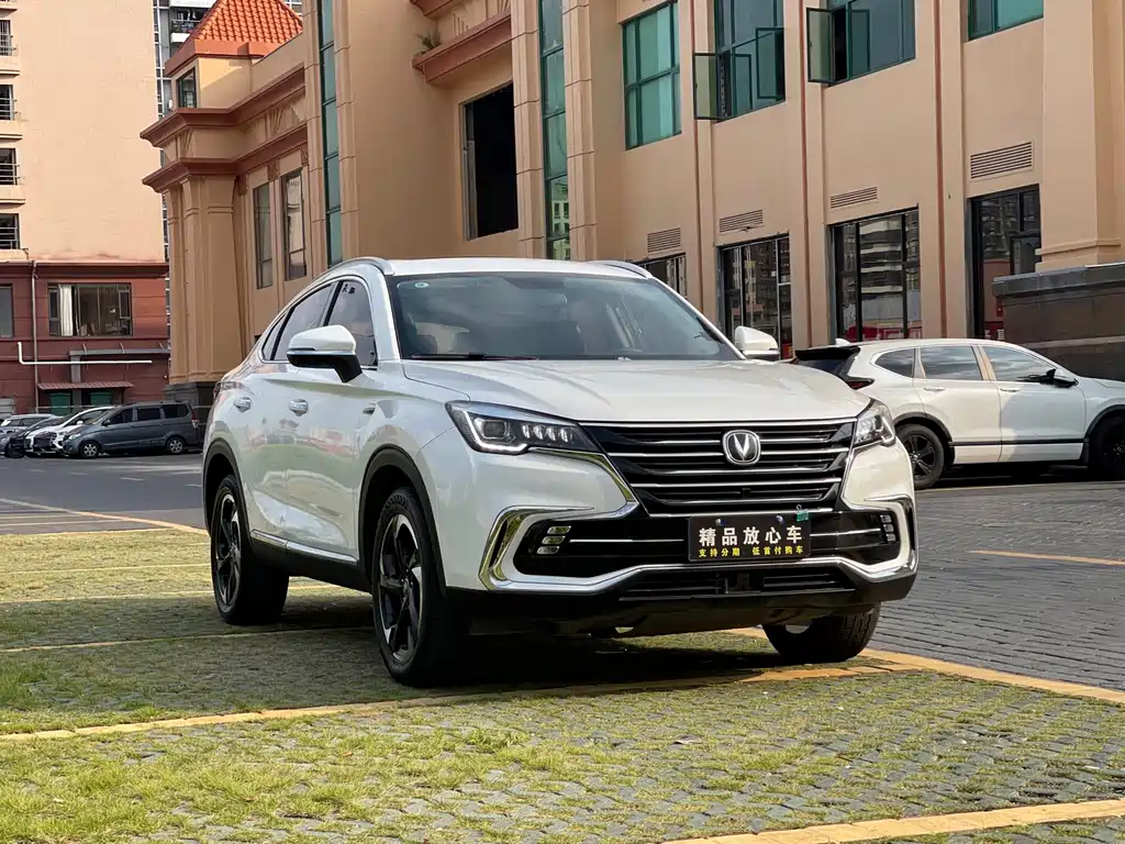 Changan CS85 COUPE 2020 — фото 3