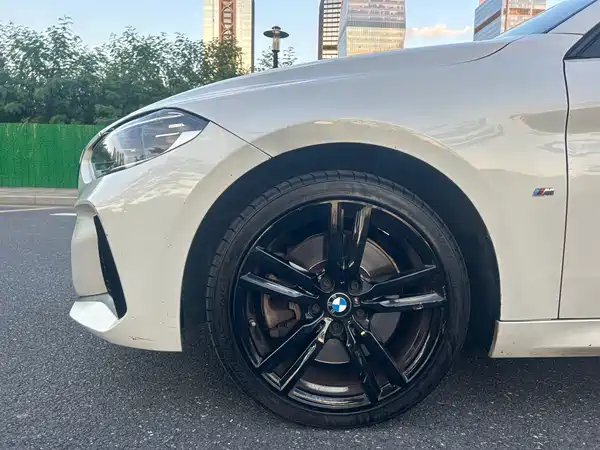 BMW 1 Series 2023