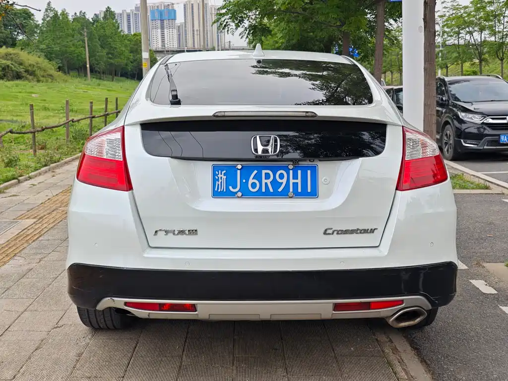 Honda Crosstour 2015 — фото 8
