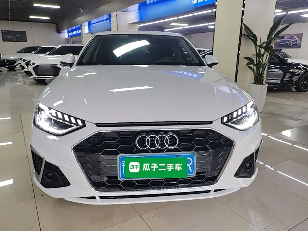 Audi A4L 2020