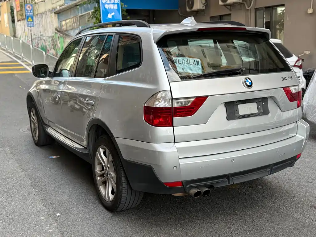 BMW X3 2010 — фото 4