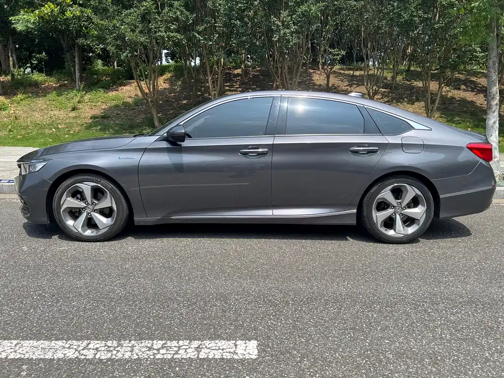 Honda Accord 2018 — фото 5