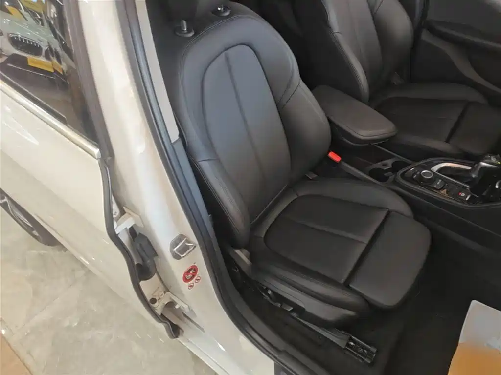 BMW 2 Series Active Tourer 2017 — фото 25