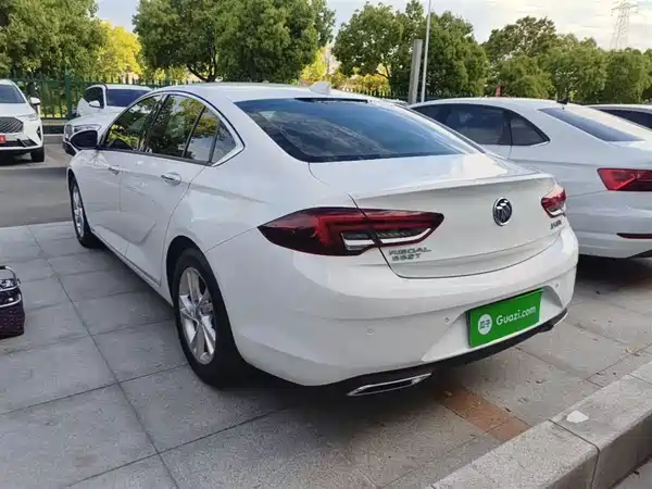 Buick Regal 2020