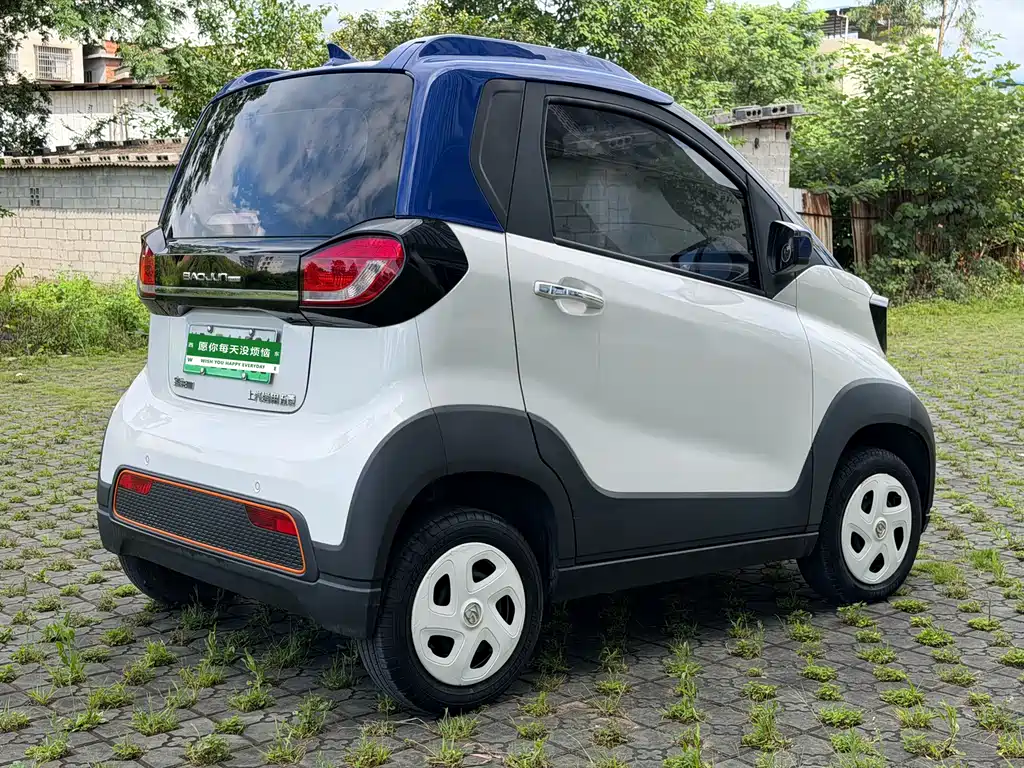 Baojun E100 2020