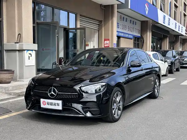 Mercedes-Benz E-Class 2022
