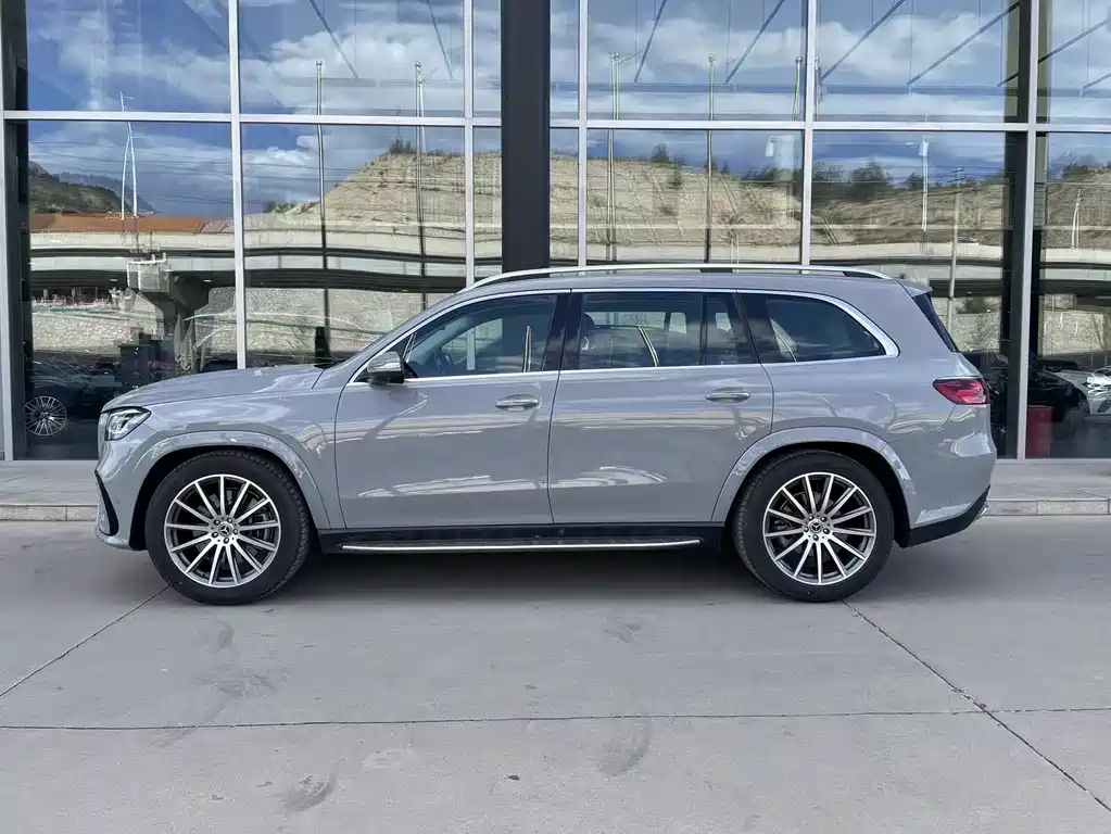 Mercedes-Benz GLS 2026 — фото 10