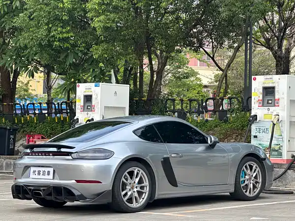 Porsche 718 2018