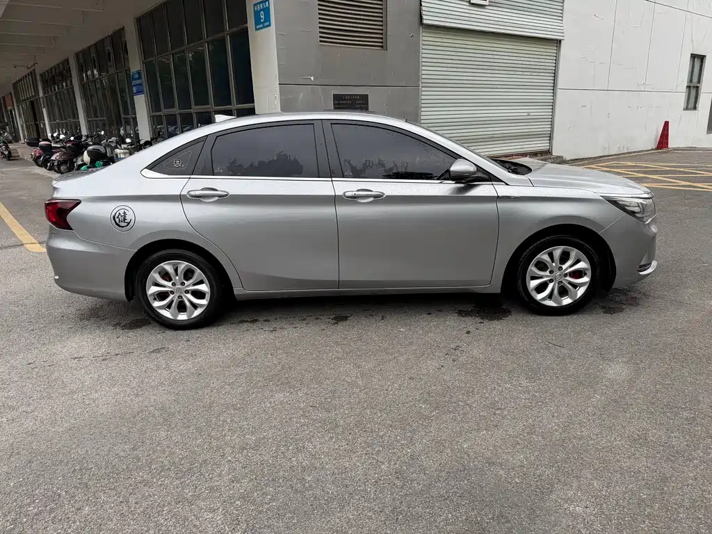 GAC Motor Trumpchi GA4 2018 — фото 10
