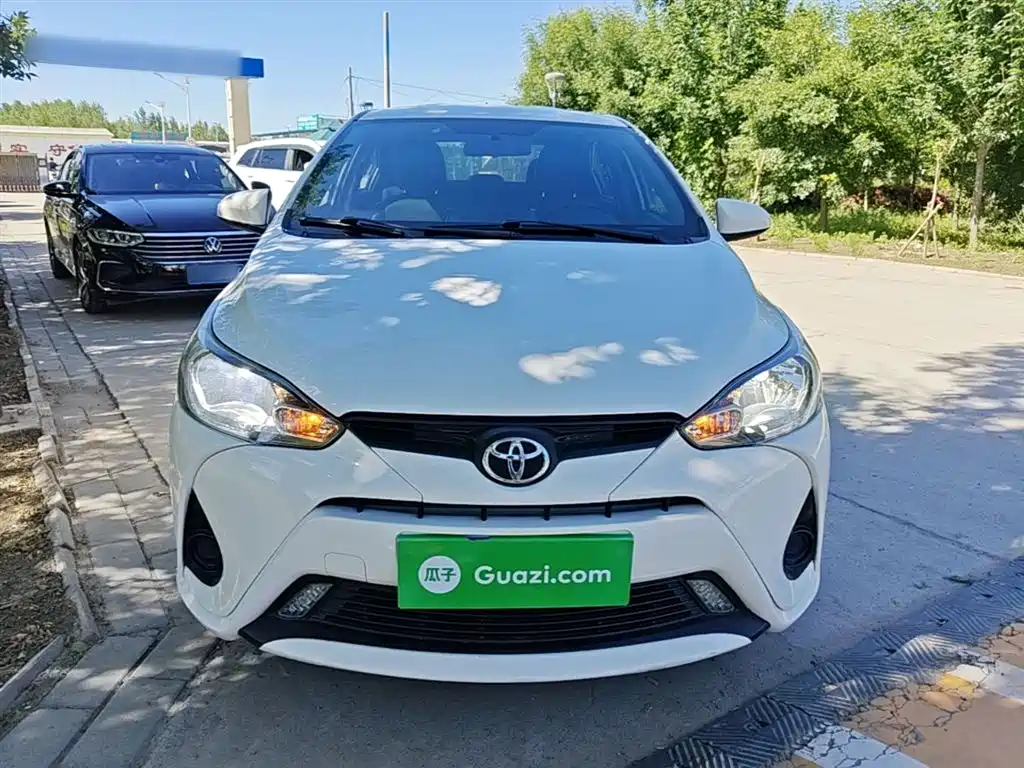 Toyota Yaris L 2018 — фото 3