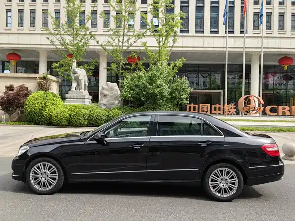 Mercedes-Benz E-Class 2012