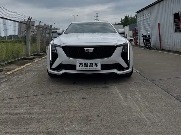 Cadillac CT5 2024