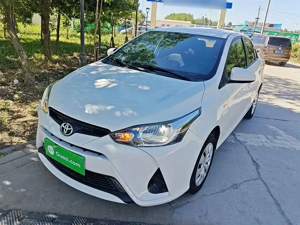 Toyota Yaris L 2018 — фото 2
