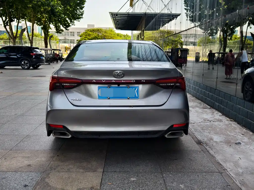 Toyota Avalon 2020