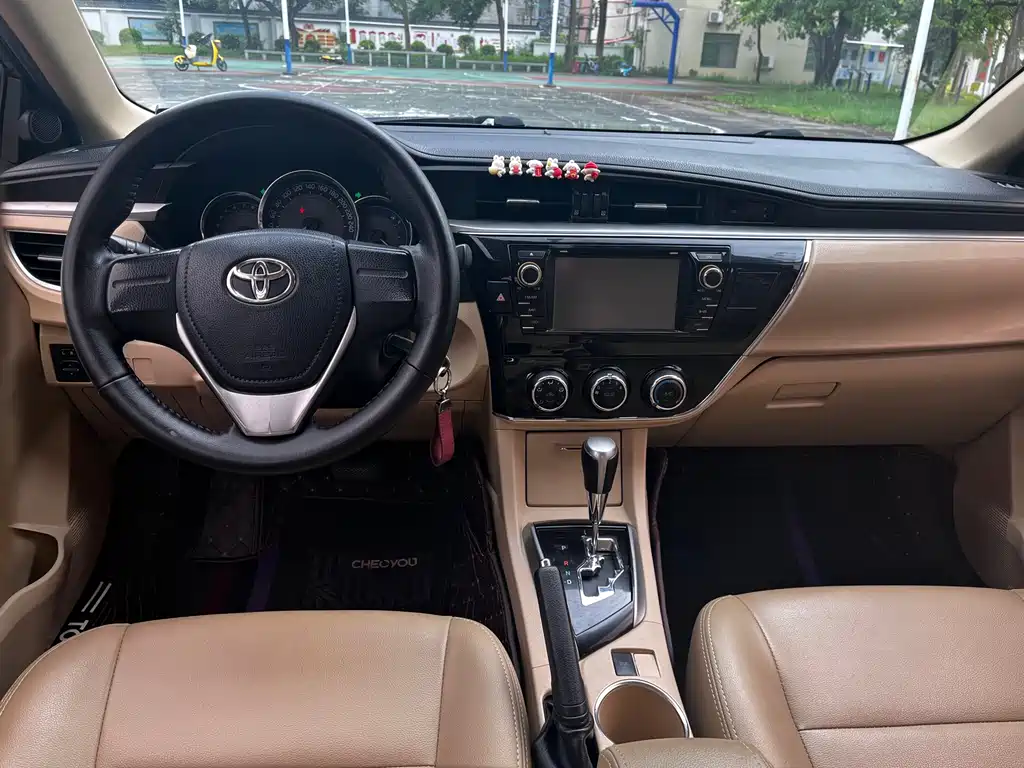 Toyota Corolla 2015