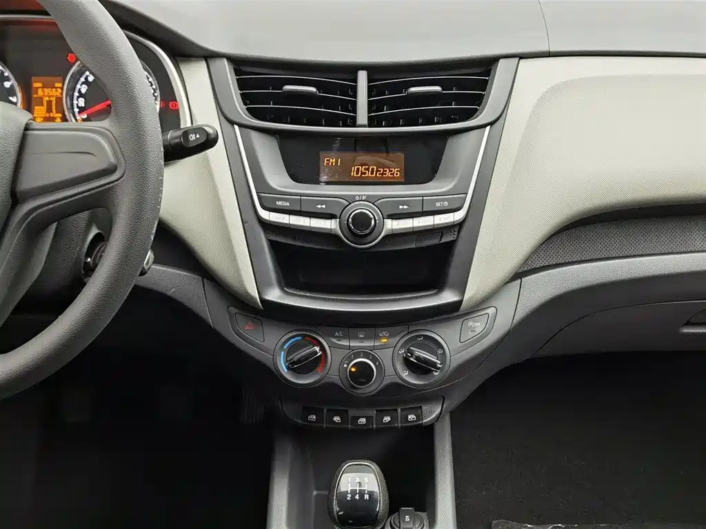 Chevrolet Sail 2015 — фото 12