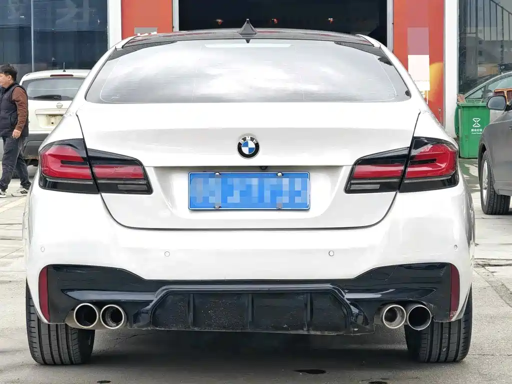 BMW 5 Series 2014 — фото 8